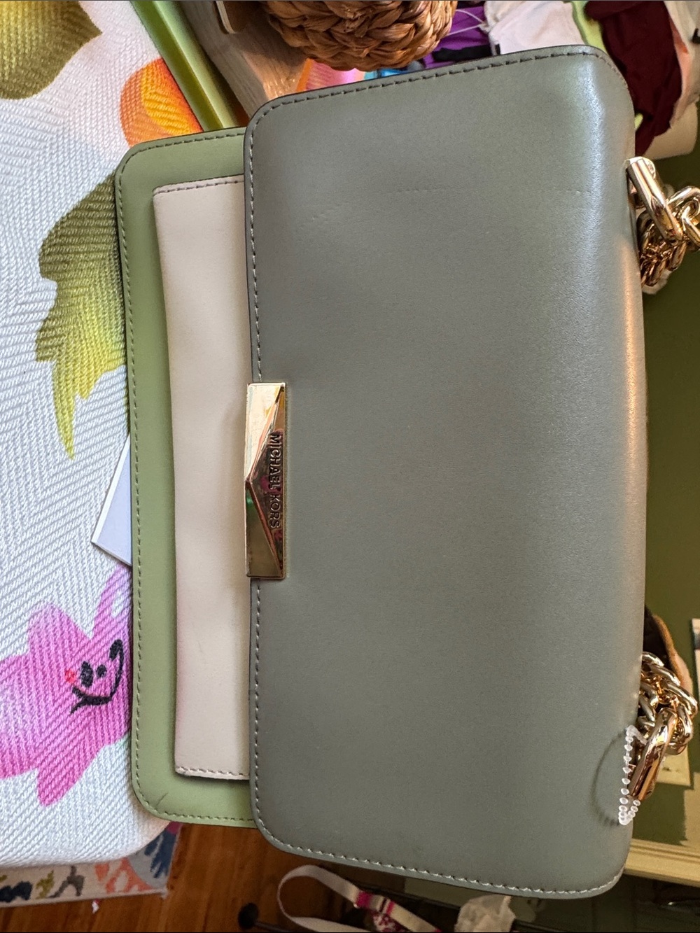 MICHAEL Michael KorsTricolor Leather Shoulder Bag with Gold Chain Strap. NWT - Picture 2 of 15